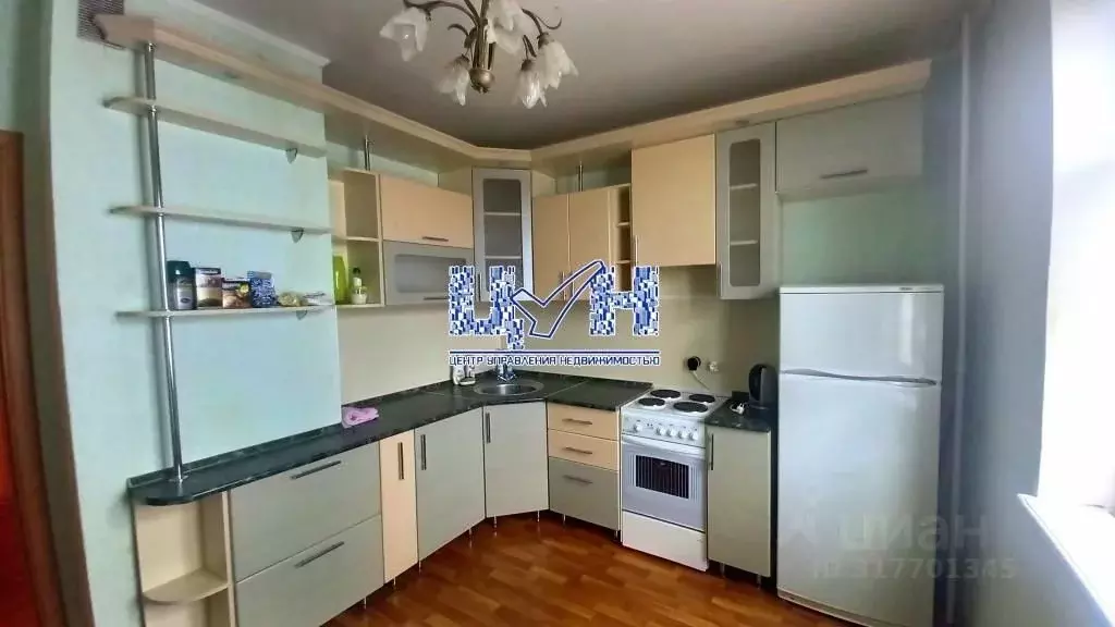 3-к кв. Курская область, Курск просп. Вячеслава Клыкова, 12 (78.5 м) - Фото 0