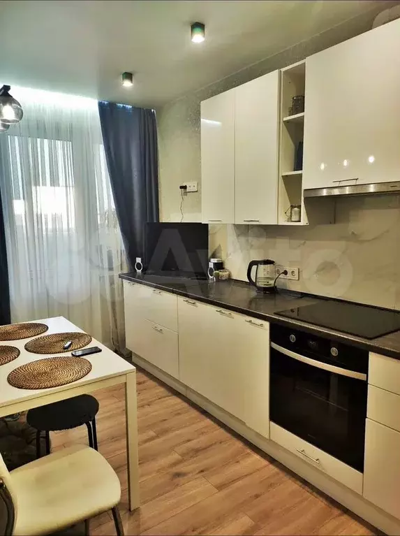 1-к. квартира, 40 м, 10/23 эт. - Фото 0