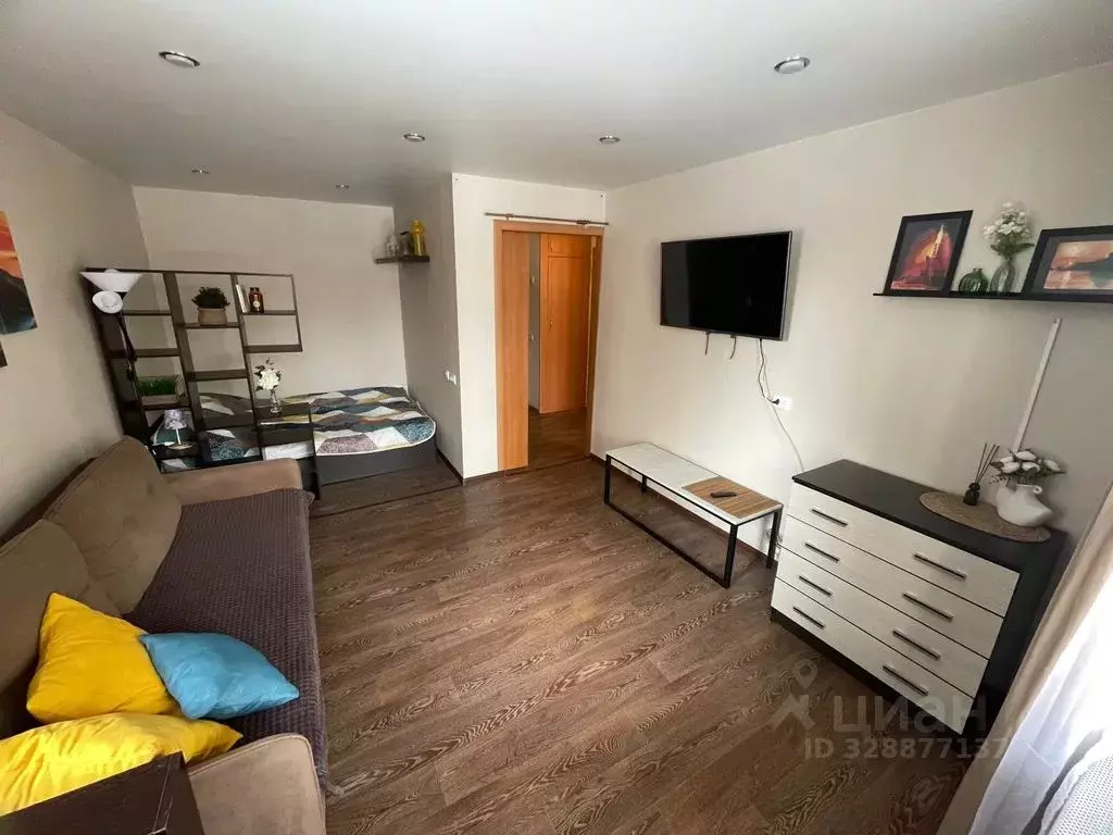 1-к кв. Татарстан, Казань ул. Латышских Стрелков, 1/38 (33.0 м) - Фото 2