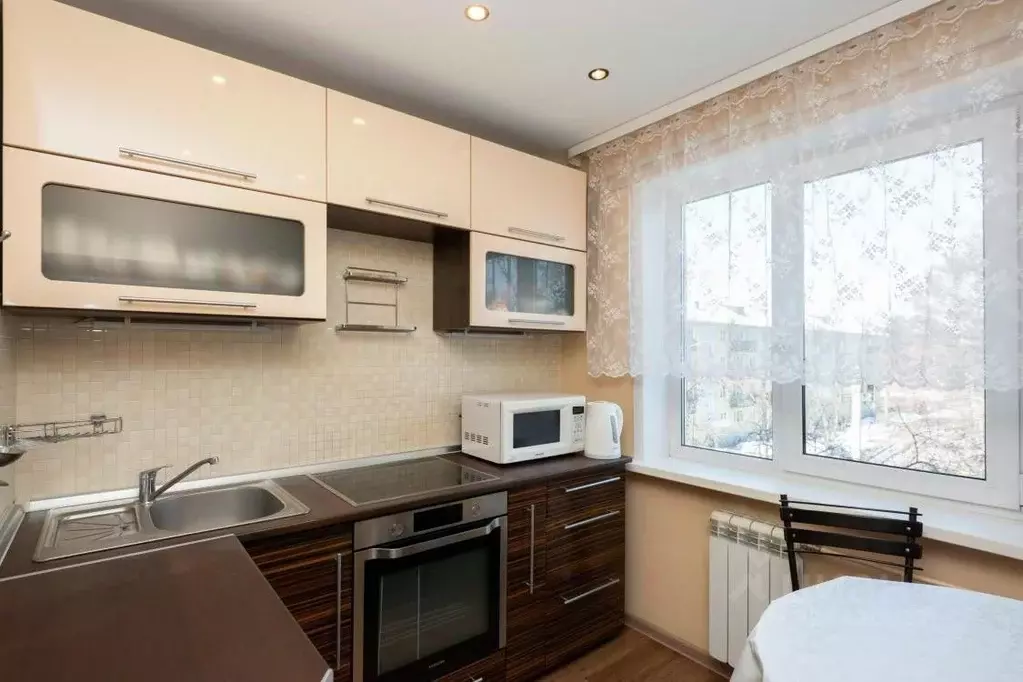 2-к кв. Иркутская область, Шелехов 18-й кв-л, 32 (44.6 м) - Фото 1