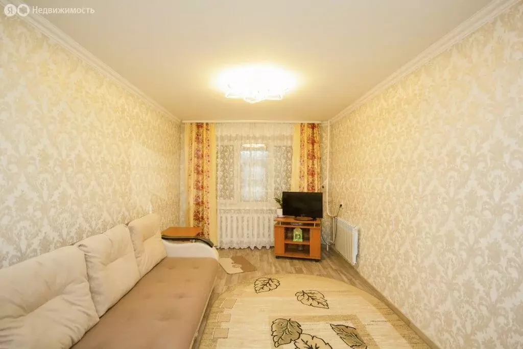3-комнатная квартира: Тюмень, микрорайон Войновка, улица ... - Фото 1