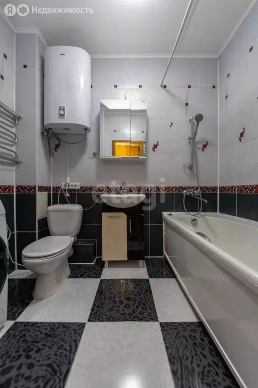 1-комнатная квартира: Хабаровск, улица Фрунзе, 11 (44 м) - Фото 0