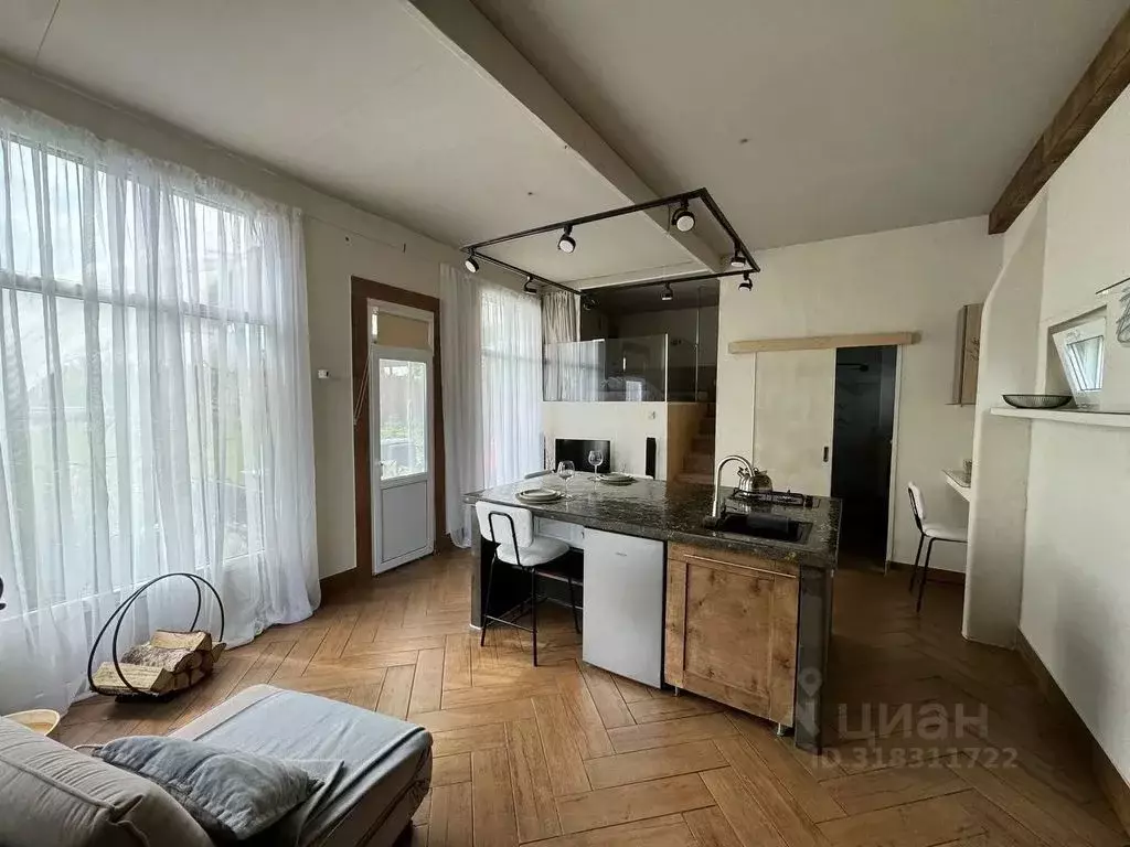 Дом в Ленинградская область, Тосненский район, Красный Бор пгт 1-я ... - Фото 1