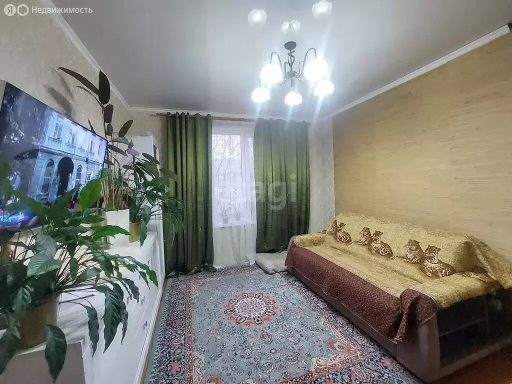3-комнатная квартира: Елизово, Ленинская улица, 1 (71.4 м) - Фото 1