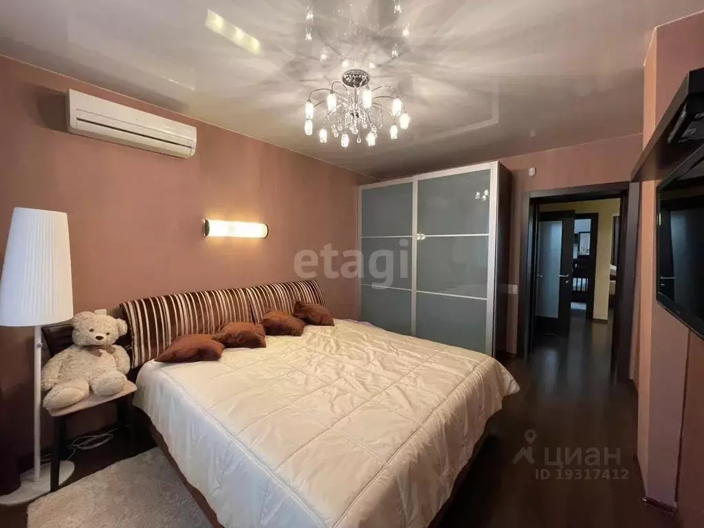 3-к кв. Татарстан, Казань ул. Толбухина, 5 (89.0 м) - Фото 0