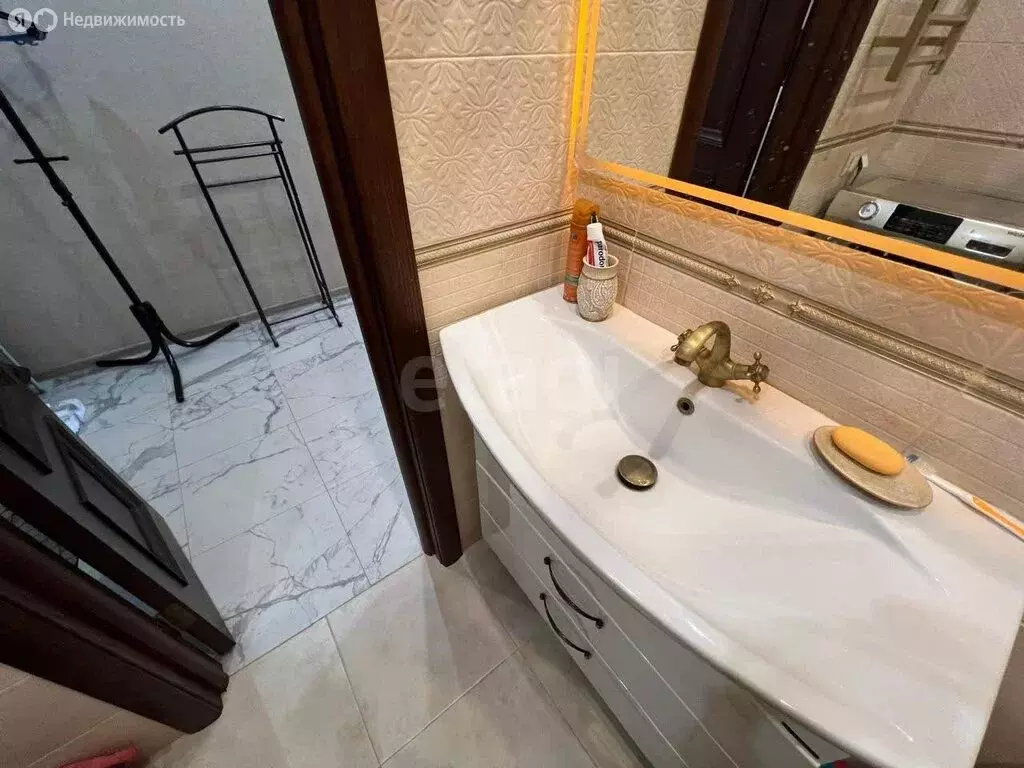 1-комнатная квартира: село Осиновая Гора, улица Аркадия Шипунова, 8 ... - Фото 2