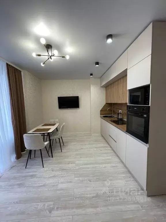 1-к кв. Тюменская область, Тюмень ул. Андрея Бушуева, 2 (39.0 м) - Фото 2