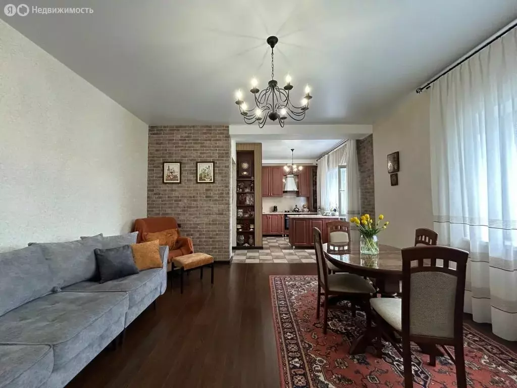 Дом в Димитровград, улица Наумовой, 6А (163.7 м) - Фото 1