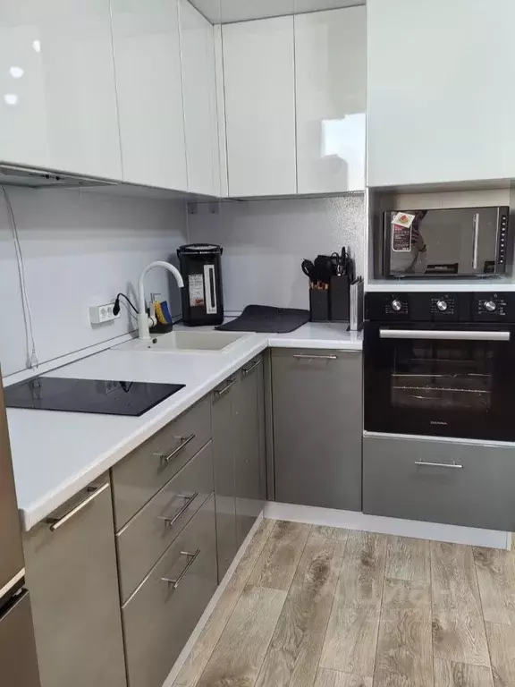 2-к кв. Красноярский край, Красноярск ул. Петра Подзолкова, 24 (54.3 ... - Фото 1