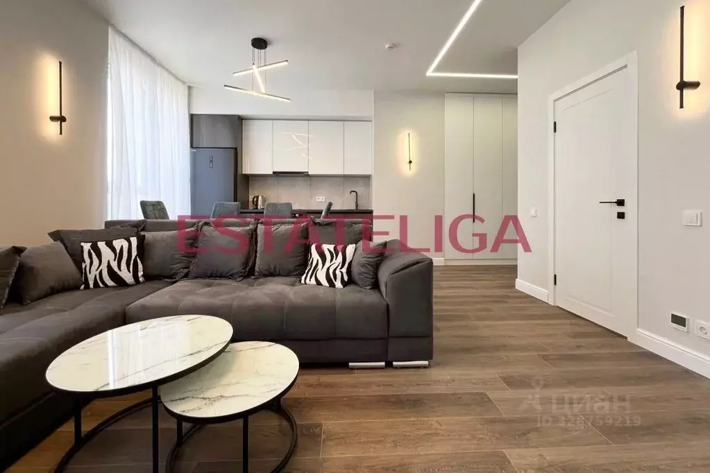 3-к кв. Москва ул. Василия Ланового, 1к2 (63.0 м) - Фото 1