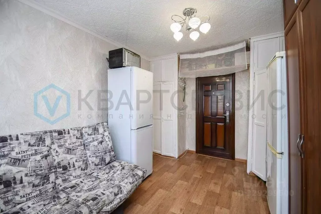 Комната Омская область, Омск ул. Декабристов, 108 (22.6 м) - Фото 2
