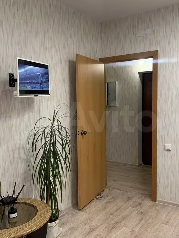 1-к. квартира, 36 м, 1/5 эт. - Фото 1