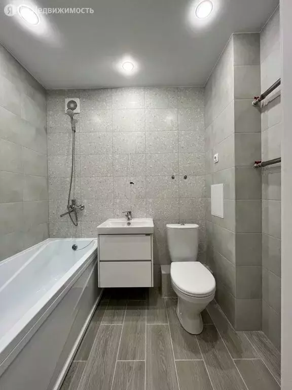 Квартира-студия: Чигири, улица Василенко, 3 (30.6 м) - Фото 1