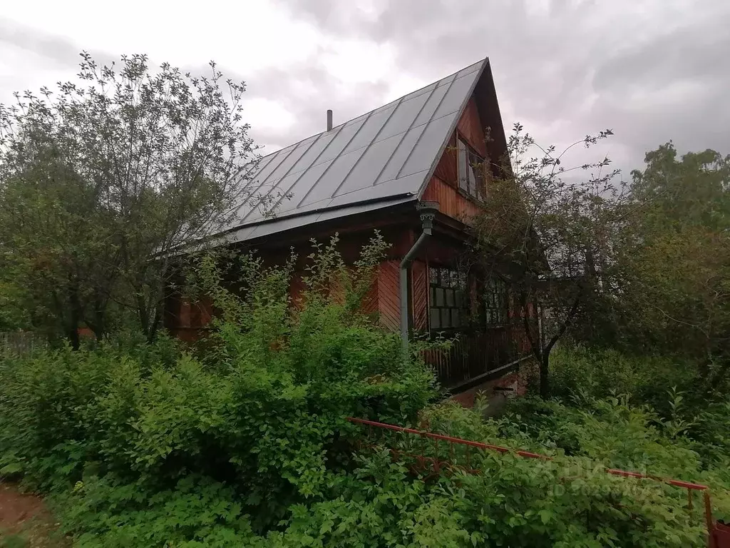 Дом в Башкортостан, Чишминский район, Алкинский сельсовет, с. ... - Фото 1