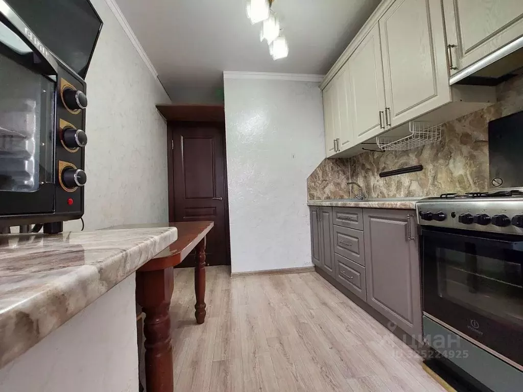 2-к кв. Кабардино-Балкария, Нальчик ул. Неделина, 17 (37.1 м) - Фото 1