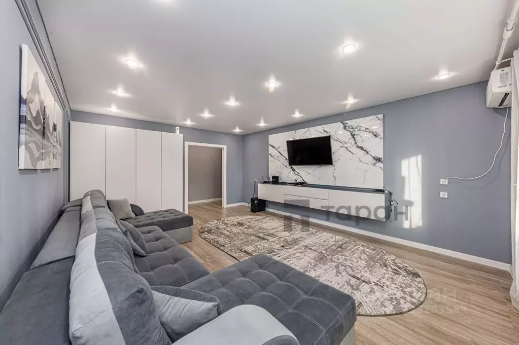 2-к кв. Челябинская область, Челябинск ул. 2-я Эльтонская, 58 (65.8 м) - Фото 1