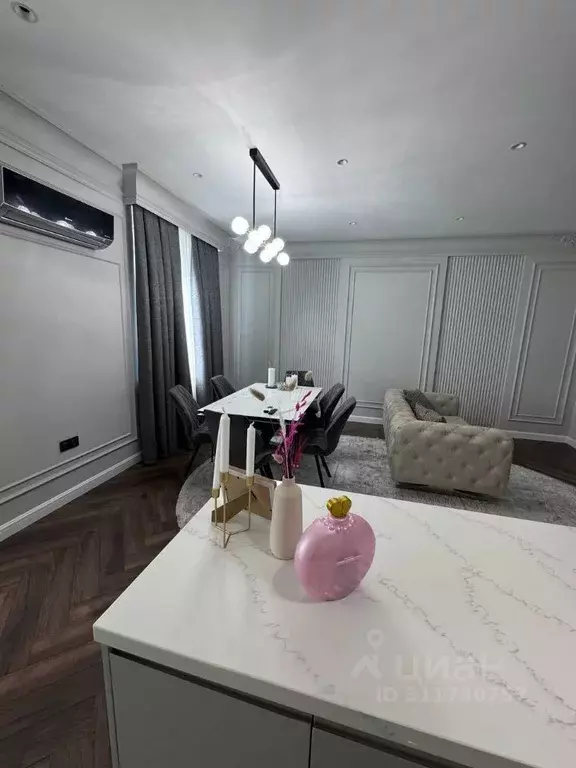 2-к кв. Татарстан, Казань ул. Братьев Касимовых, 35 (53.0 м) - Фото 1