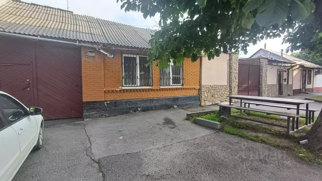 Дом в Северная Осетия, Владикавказ Армянская ул., 60 (100 м) - Фото 2