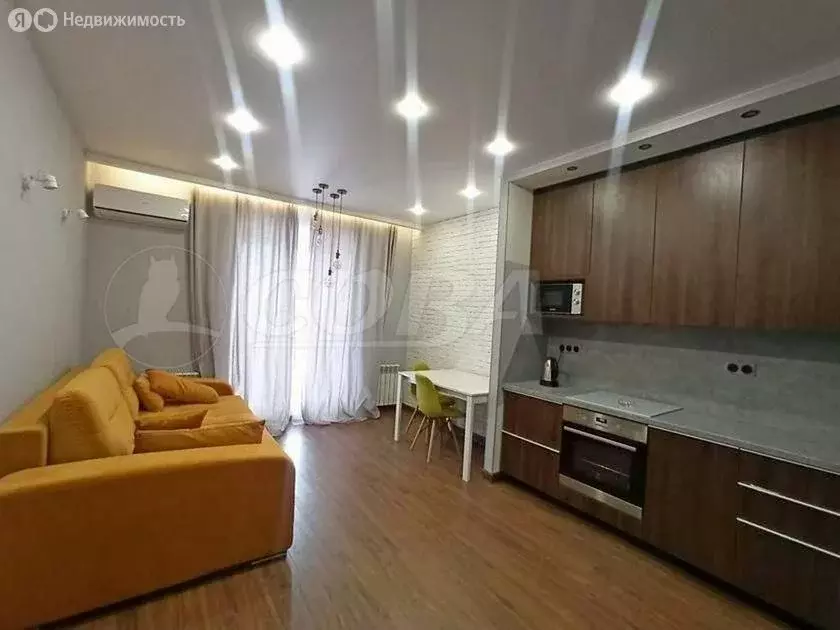 2-комнатная квартира: Тюмень, улица Клары Цеткин, 61к5 (60 м) - Фото 0