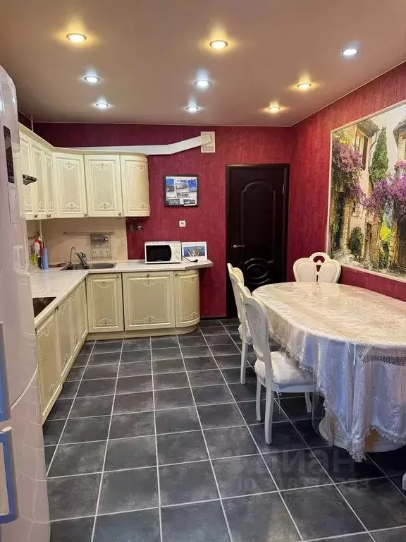 3-к кв. Тверская область, Тверь ул. Хромова, 31 (100.0 м) - Фото 0