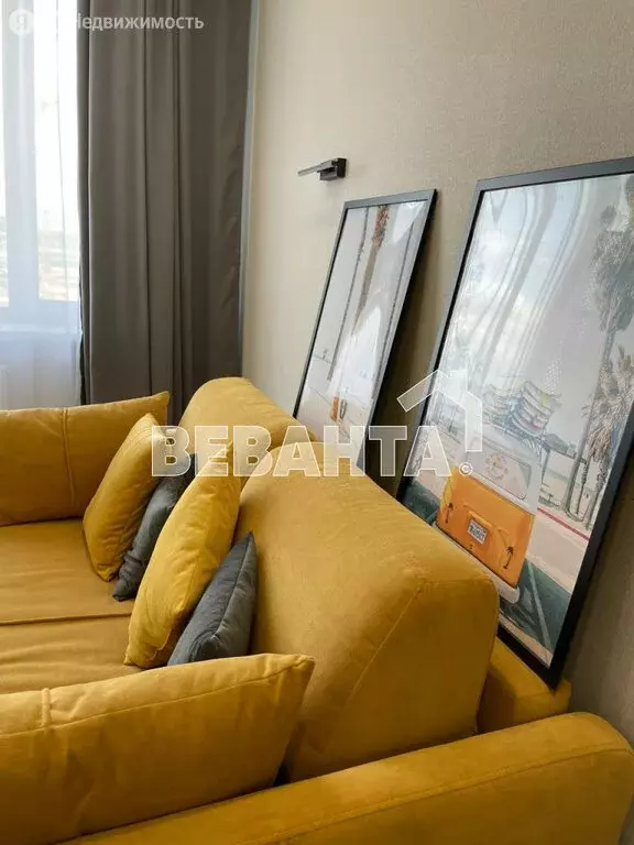 Квартира-студия: Тюмень, улица Новосёлов, 105 (28.4 м) - Фото 1