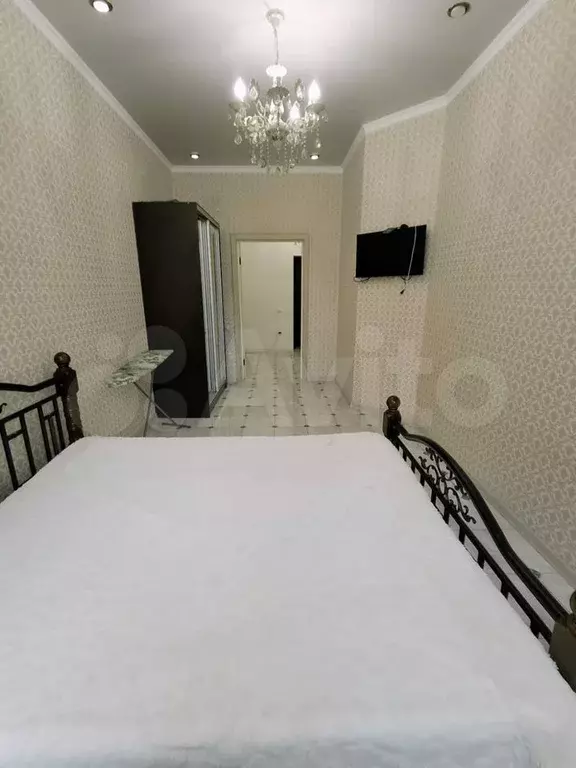 1-к. квартира, 50 м, 2/10 эт. - Фото 1