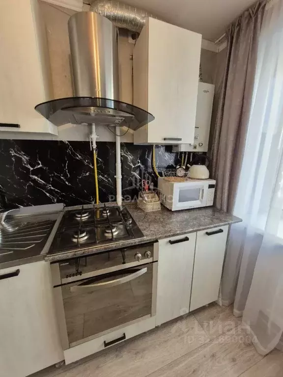 2-к кв. Брянская область, Брянск ул. Ромашина, 1А (30.3 м) - Фото 1