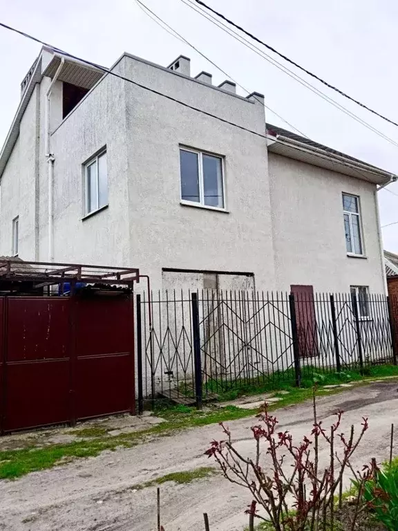 Дом в Ростовская область, Таганрог ул. Штыба, 5 (190 м) - Фото 1