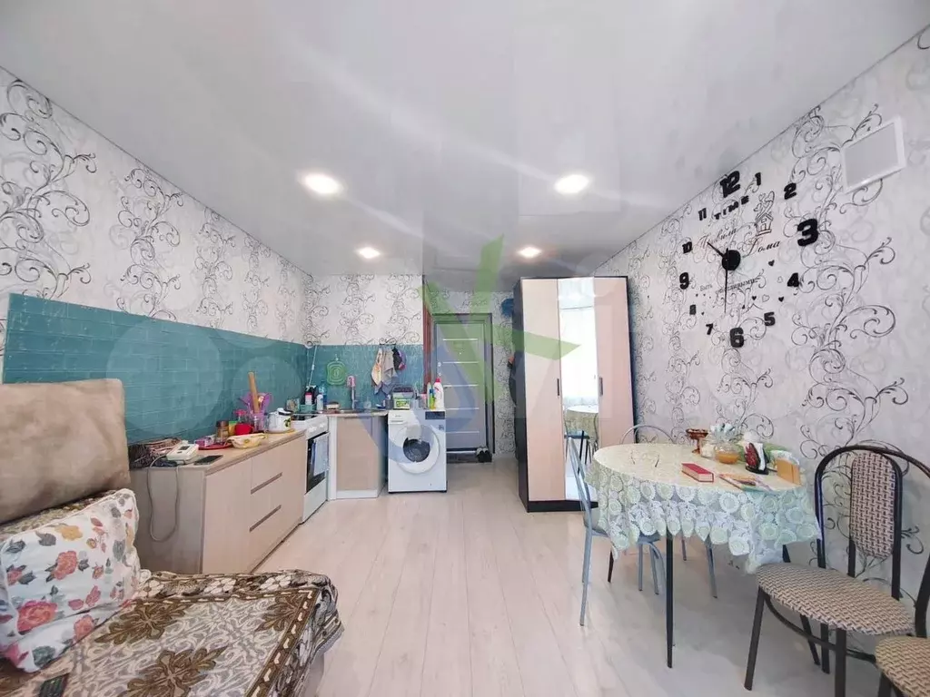 Комната 18,5 м в 9-к., 4/5 эт. - Фото 1