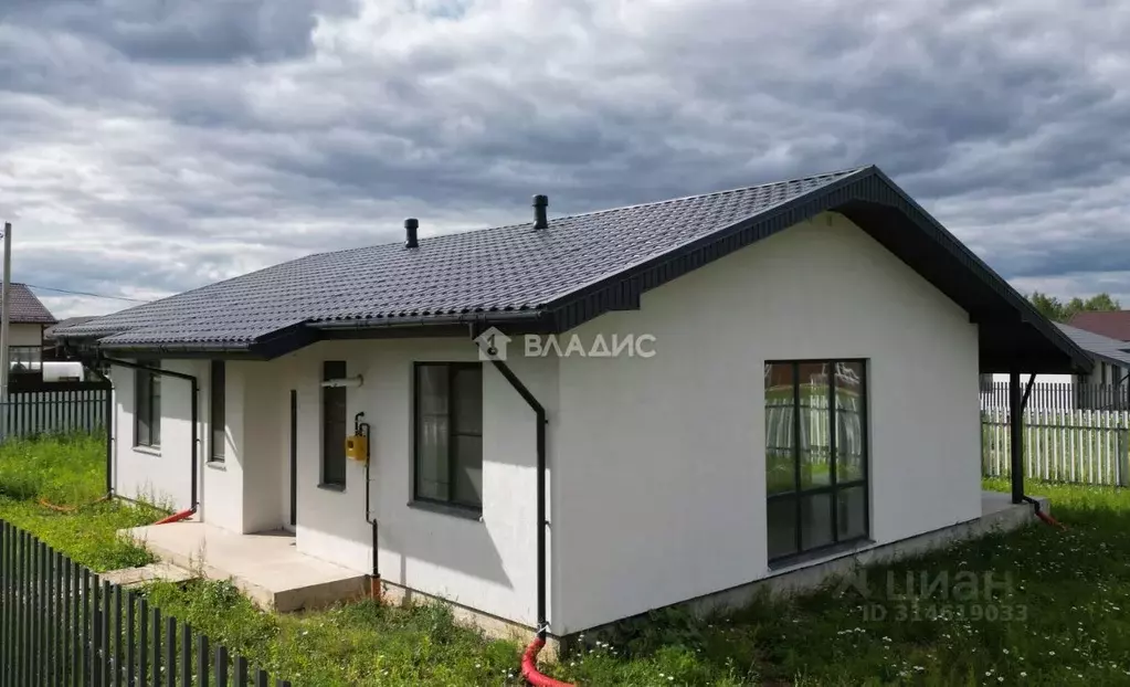 Дом в Калужская область, Боровский район, Совьяки с/пос, д. Рязанцево ... - Фото 1