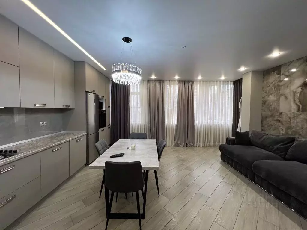 3-к кв. Северная Осетия, Владикавказ ул. Астана Кесаева, 46Б (92.0 м) - Фото 1