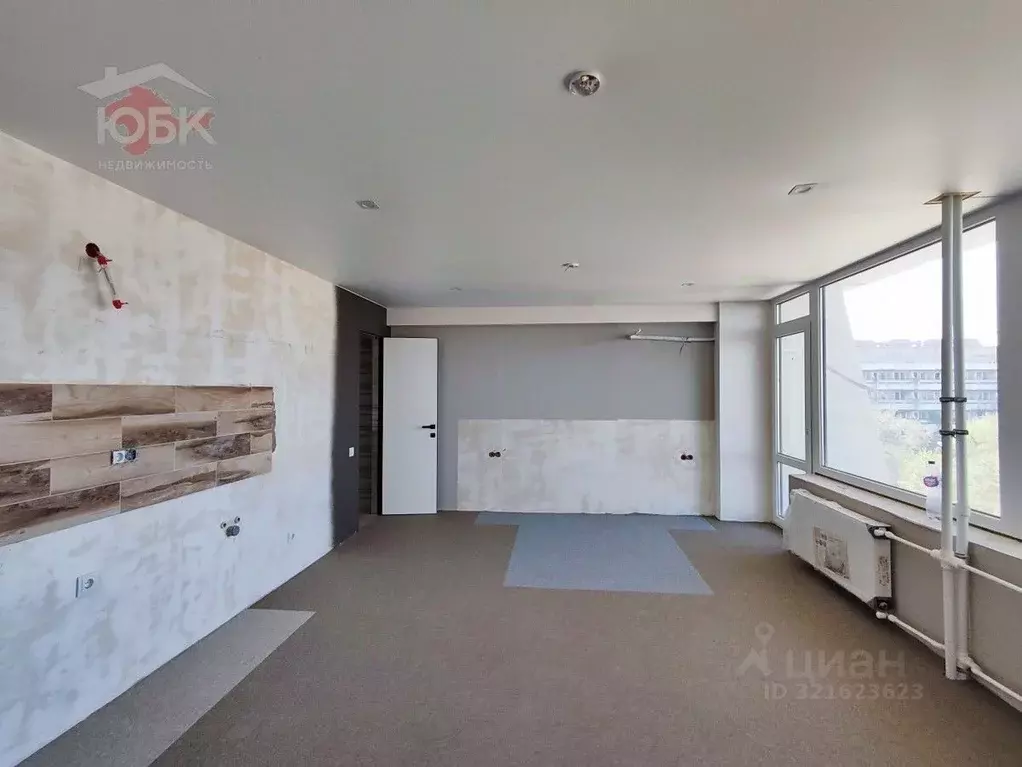 Свободной планировки кв. Крым, Евпатория просп. Ленина, 64 (40.0 м) - Фото 1