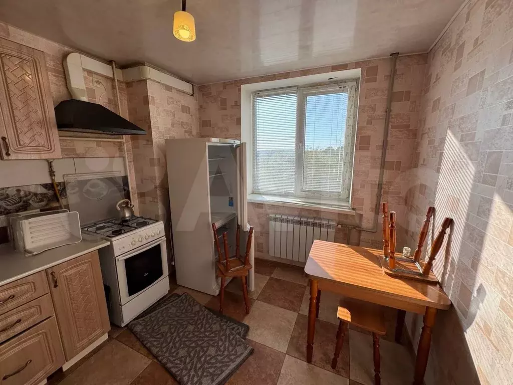 2-к. квартира, 52 м, 4/9 эт. - Фото 0