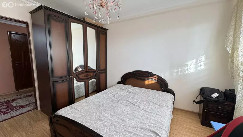 3-комнатная квартира: Дербент, улица Саида Габиева, 2 (75 м) - Фото 1