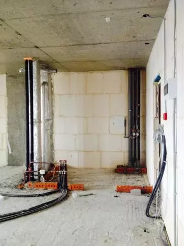 Продается 2-комнатная квартира - Фото 2