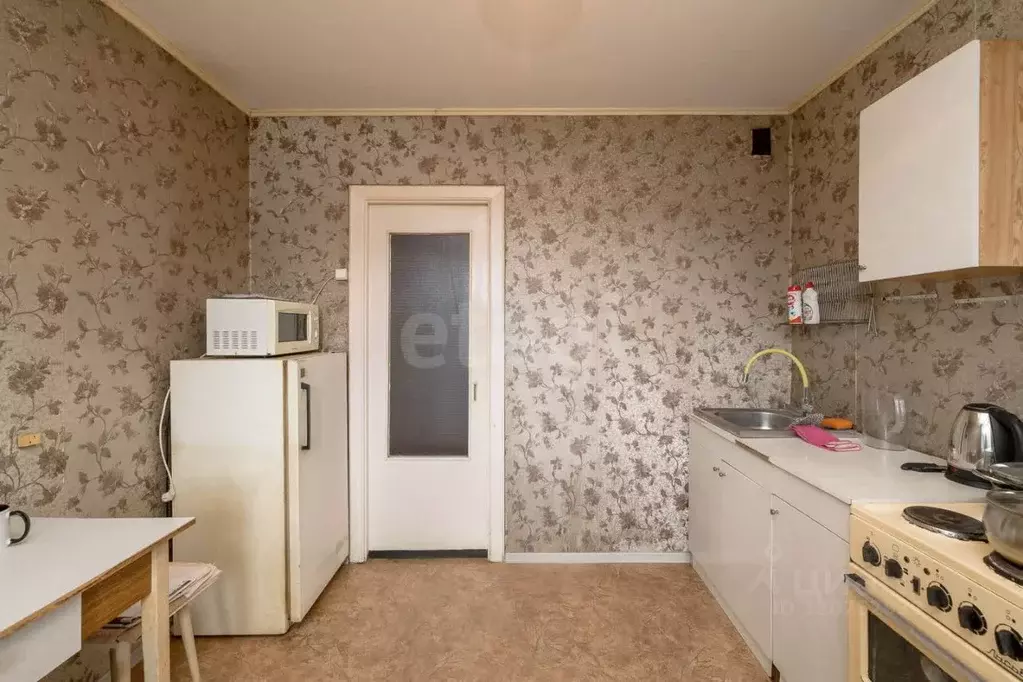 2-к кв. Тюменская область, Тюмень 6-й мкр, проезд 9 Мая, 2 (50.0 м) - Фото 1