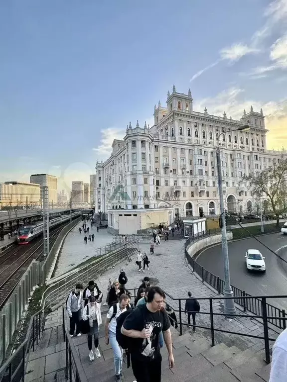 Торговое помещение, под услуги, кофейня, 260 кв. м - Фото 1