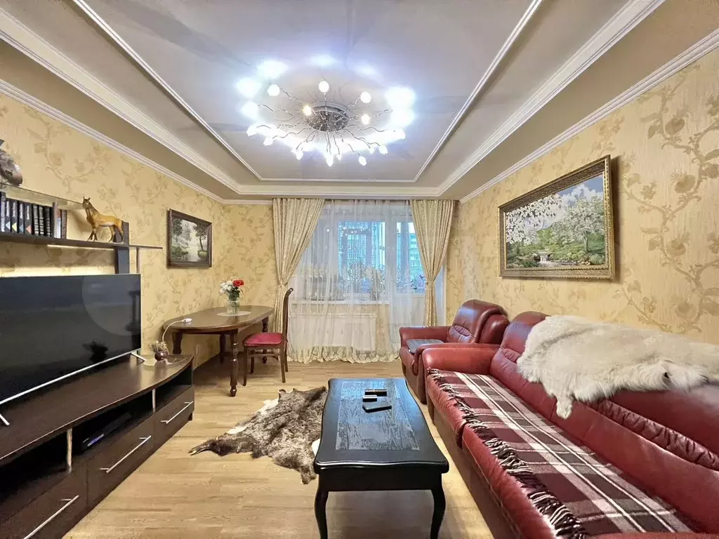 3-к. квартира, 75 м, 6/9 эт. - Фото 0
