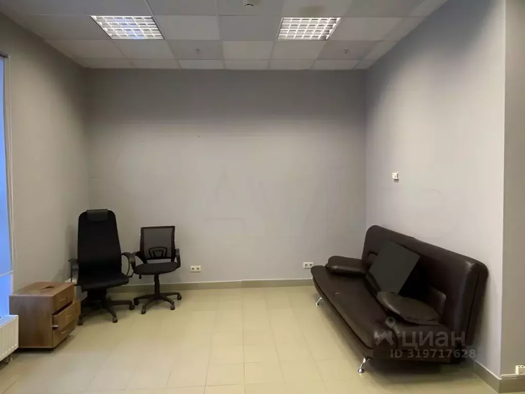 Офис в Свердловская область, Екатеринбург ул. Малышева, 51 (32 м) - Фото 1