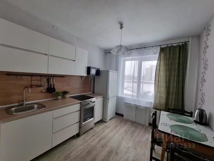 2-к кв. Кемеровская область, Новокузнецк ул. Свердлова, 2 (52.0 м) - Фото 1