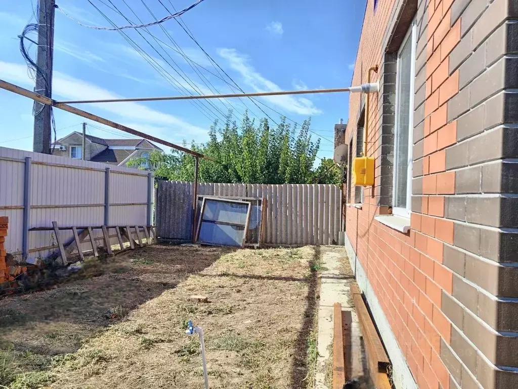 Дом в Краснодарский край, Темрюкский район, Запорожское с/пос, пос. ... - Фото 1