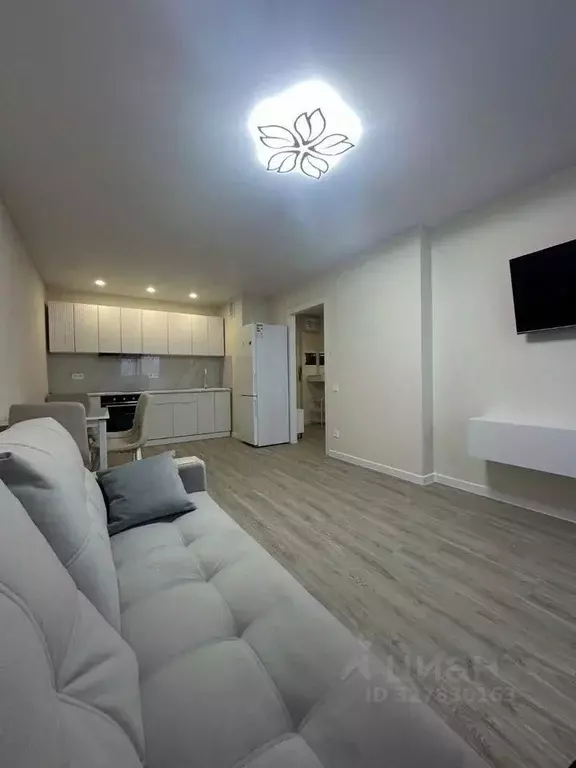 2-к кв. Свердловская область, Верхняя Пышма ул. Щорса, 8 (54.0 м) - Фото 1