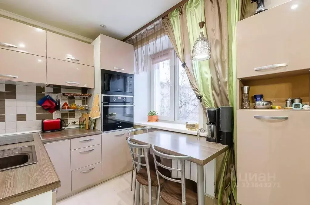 3-к кв. Новосибирская область, Новосибирск ул. Мичурина, 37 (56.1 м) - Фото 1