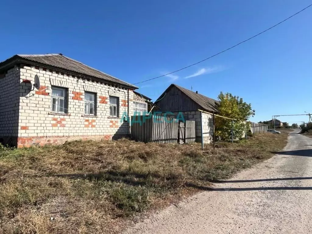 Дом в Белгородская область, Чернянский район, Волоконовское с/пос, с. ... - Фото 2