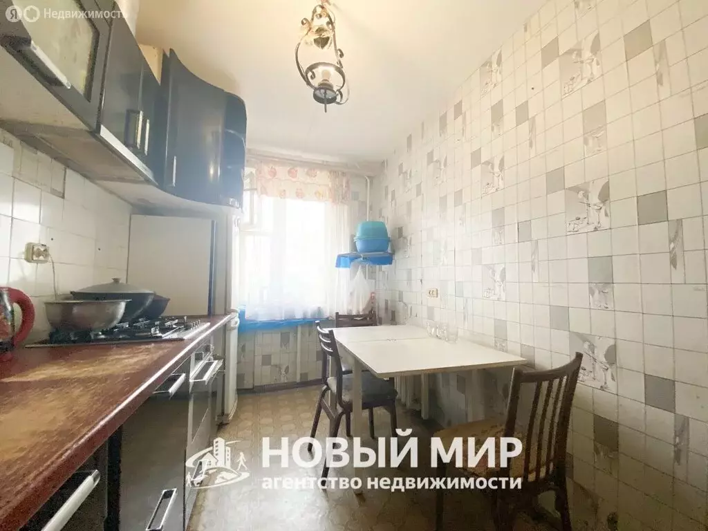 3-комнатная квартира: Бор, 2-й микрорайон, 44 (59.1 м) - Фото 0