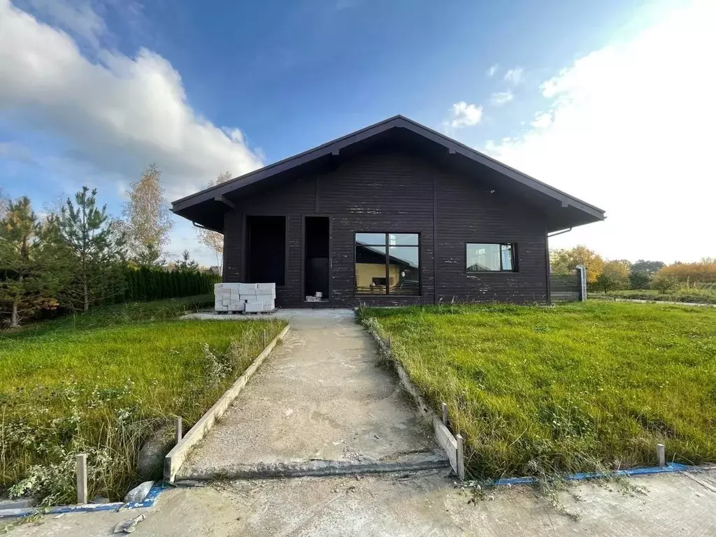 Коттедж в Тверская область, Конаково  (300 м) - Фото 1