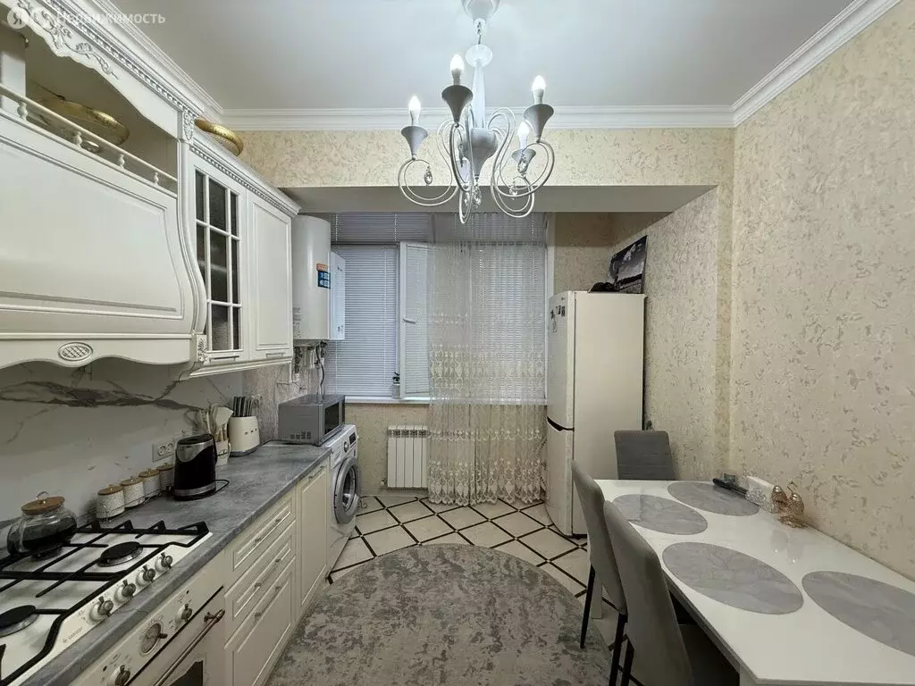 2-комнатная квартира: Дербент, улица Сальмана, 91 (66 м) - Фото 1