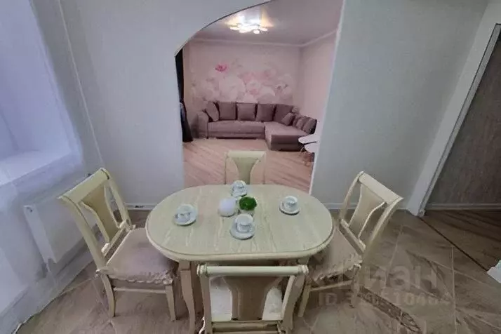 3-к кв. Ярославская область, Ярославль ул. Менделеева, 21 (82.0 м) - Фото 0