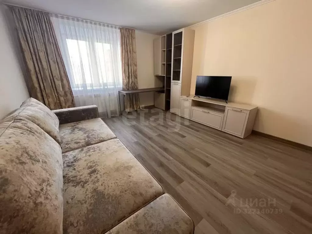 3-к кв. Татарстан, Казань ул. 2-я Азинская, 1Г (82.0 м) - Фото 1