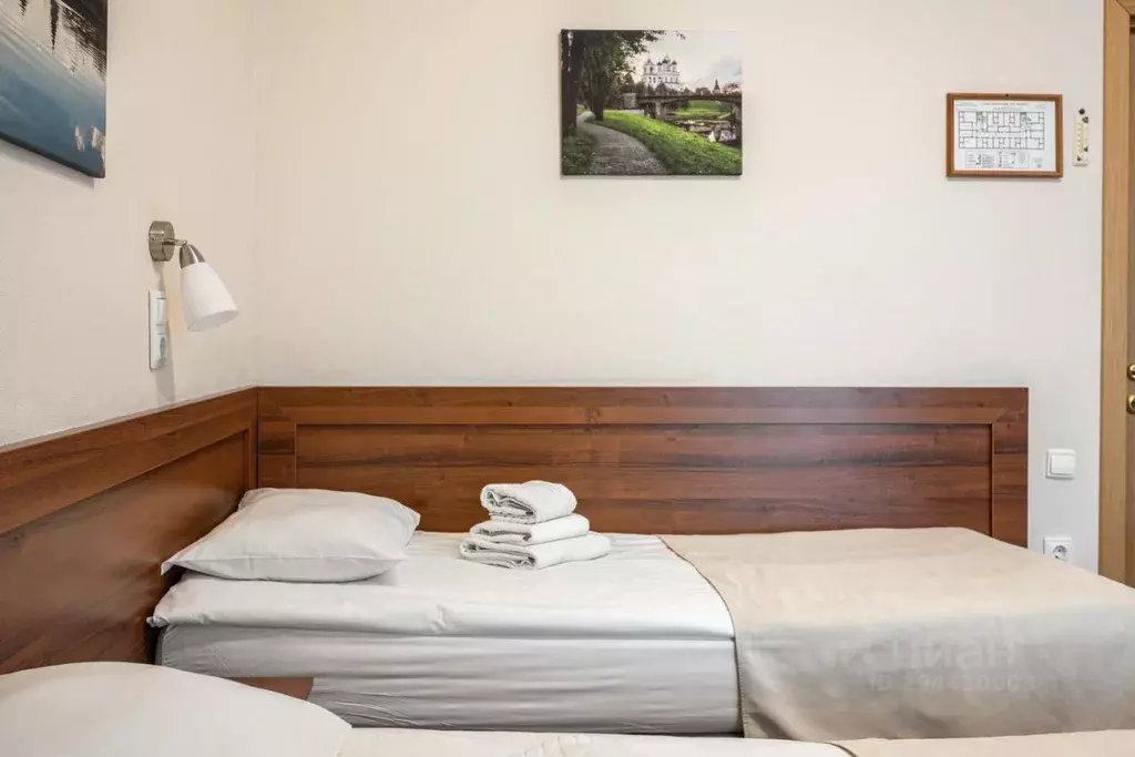 Комната Псковская область, Псков ул. Декабристов, 64 (16.0 м) - Фото 1